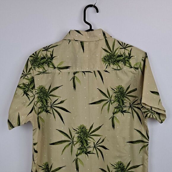 True Rock Mens S/S Shirt  NWOT - Picture 6 of 10